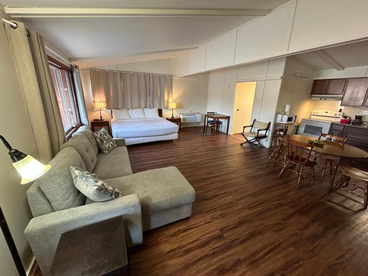 Valley Inn And Suites Френч Лик Екстериор снимка