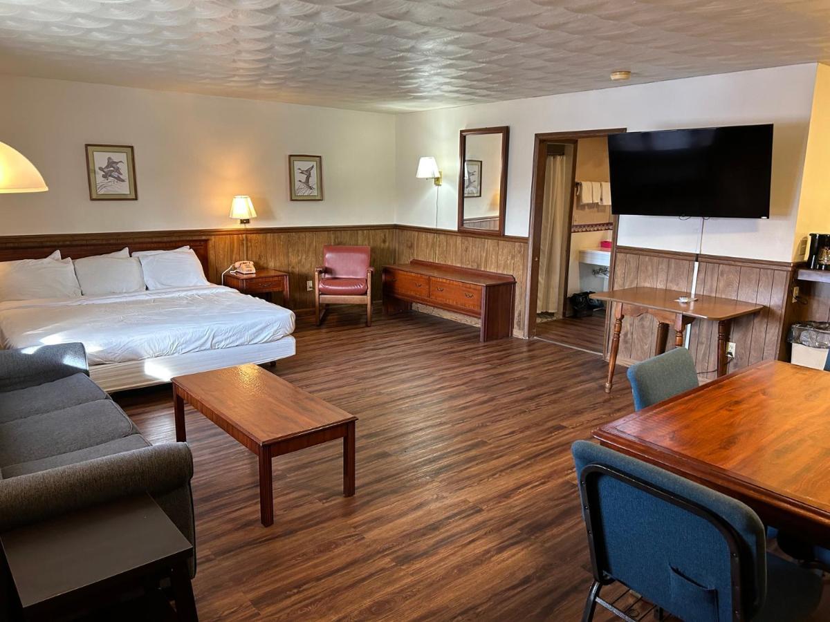 Valley Inn And Suites Френч Лик Екстериор снимка