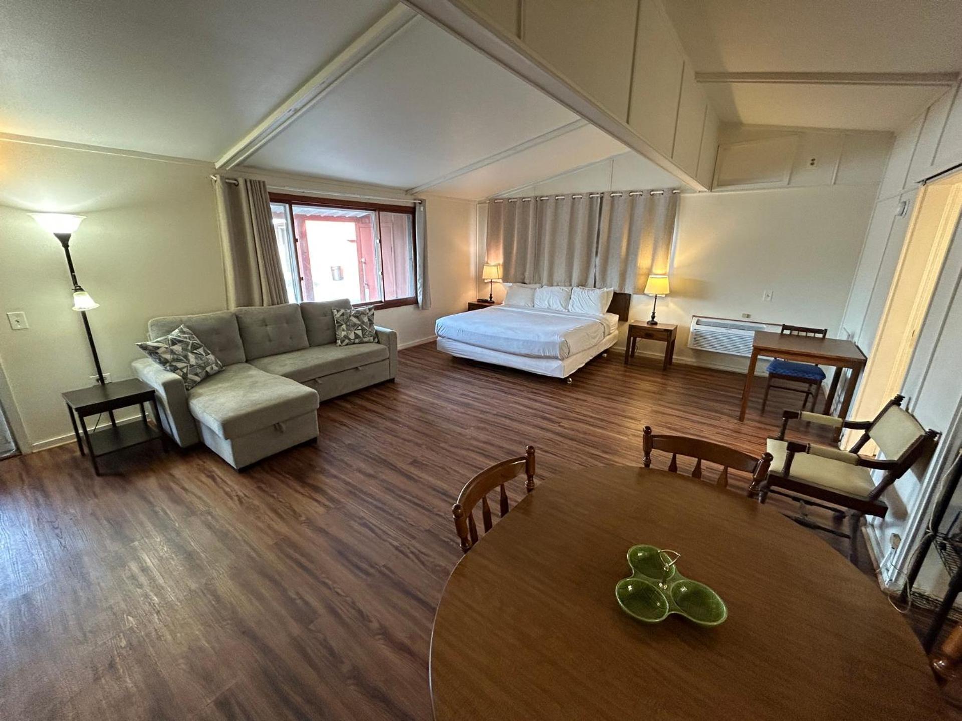Valley Inn And Suites Френч Лик Екстериор снимка