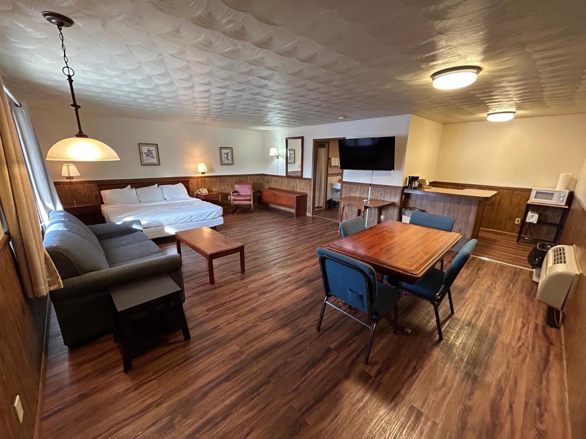 Valley Inn And Suites Френч Лик Екстериор снимка