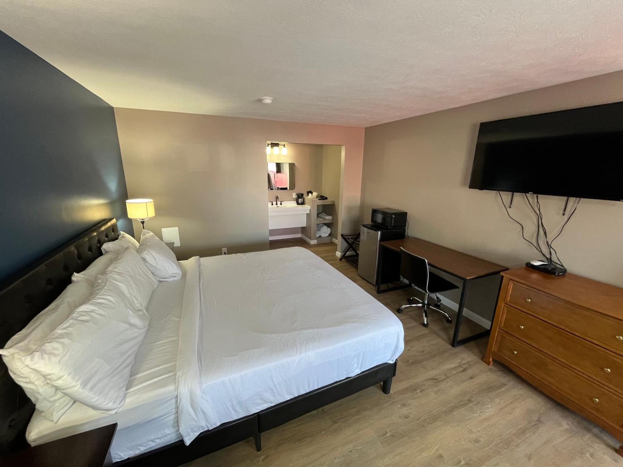 Valley Inn And Suites Френч Лик Екстериор снимка