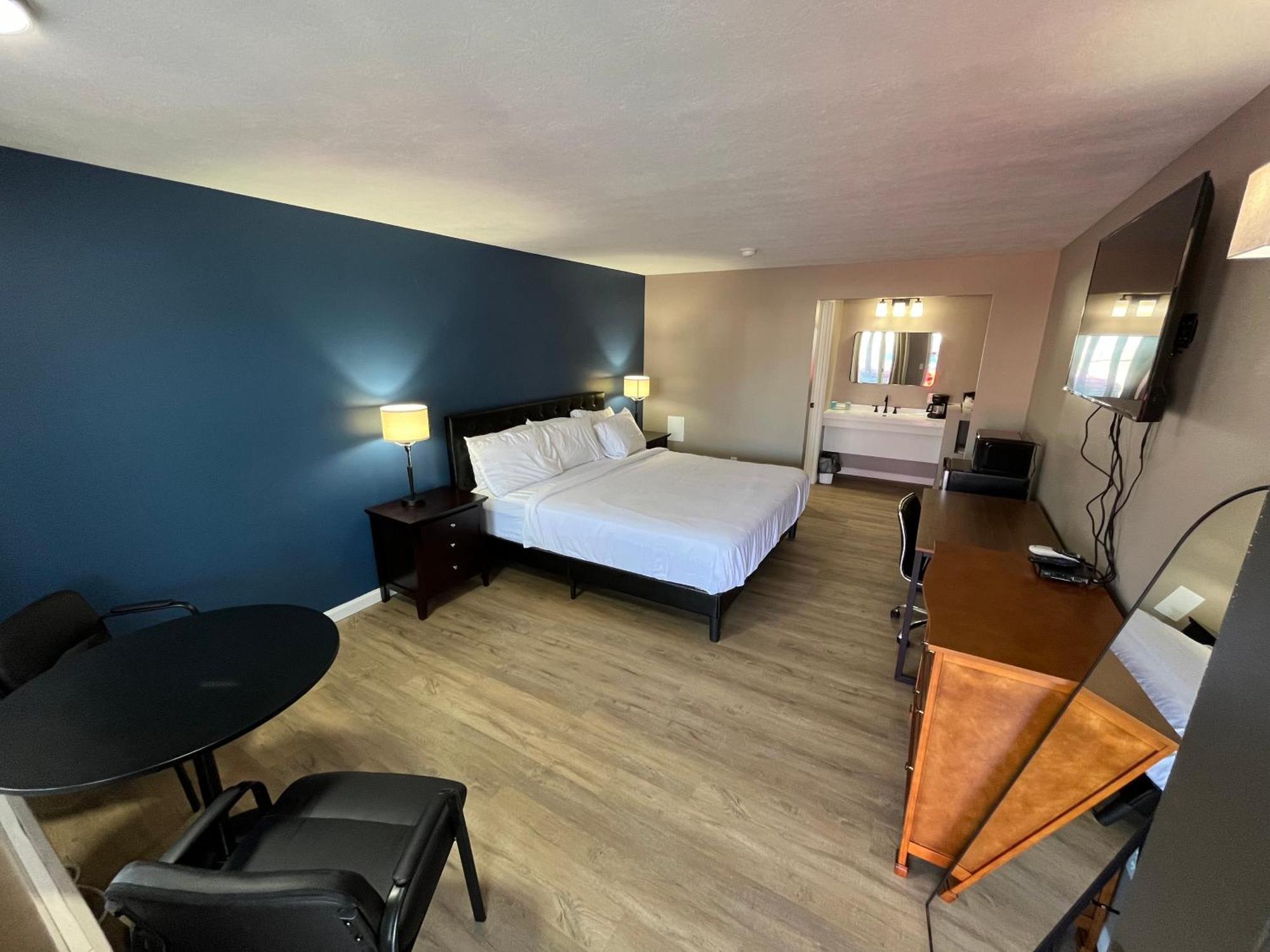 Valley Inn And Suites Френч Лик Екстериор снимка